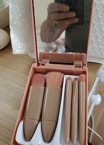MAC Pastel Bej Makyaj Fırça Seti
