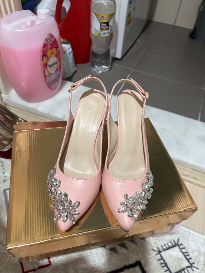 Pembe Tokalı Çiçek Desenli Topuklu Kadın Ayakkabı - Görsel 4