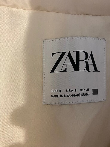 s Beden Zara krem rengi kapitoneli şişme mont