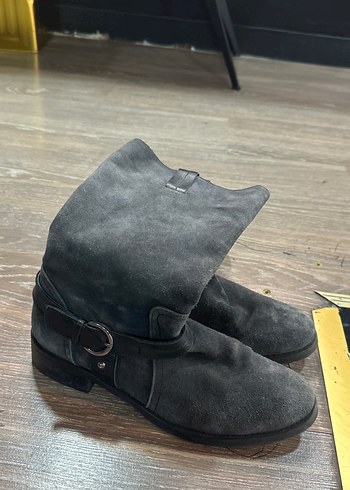 Kemal Tanca Siyah Süet Kadın Dizüstü Botlar