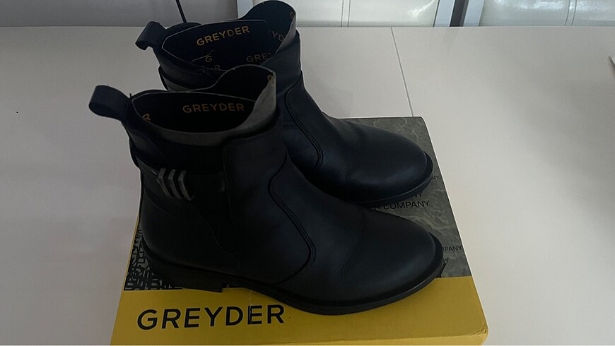 37 Beden Greyder Kadın Deri Bot
