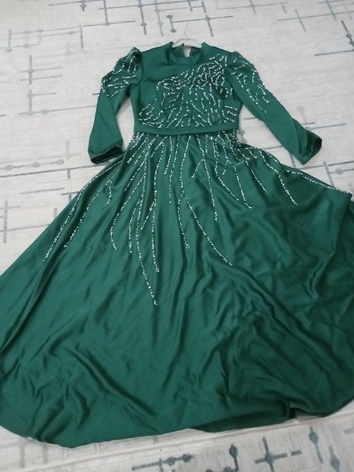 Uzun Kollu İşlemeli  Abiye - Görsel 2