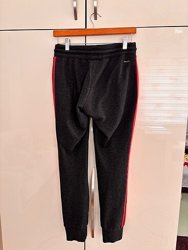 xs Beden Adidas eşofman altı