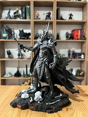  Sauron (Yüzüklerin Efendisi)