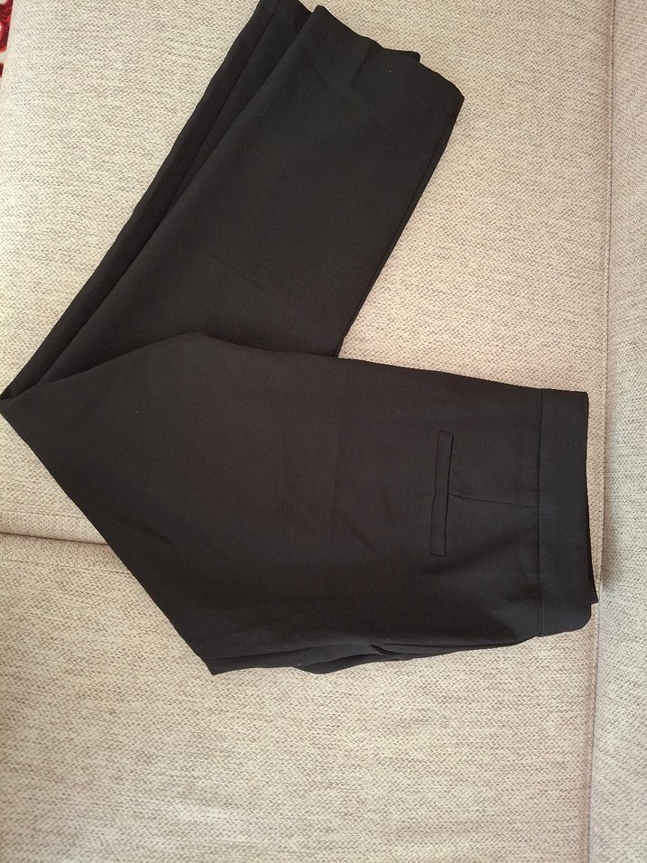 Kadın Siyah Regular Fit Kumaş Pantolon - Görsel 2