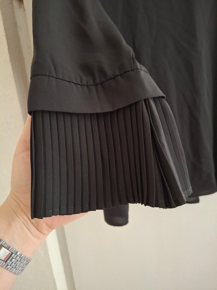 Kadın Siyah Piliseli Uzun Kollu Bluz - Görsel 2