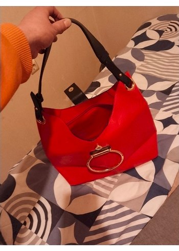 Kırmızı Parlak suni Deri Kadın Çanta - Görsel 5