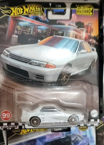 Hot Wheels Beyaz 1996 Nissan Skyline GT-R Oyuncak Araba - Görsel 2