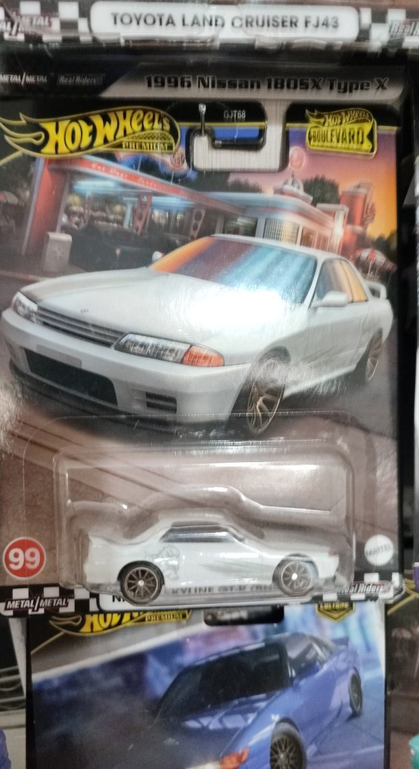 Hot Wheels Beyaz 1996 Nissan Skyline GT-R Oyuncak Araba - Görsel 2