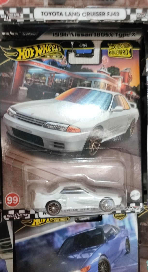 Hot Wheels Beyaz 1996 Nissan Skyline GT-R Oyuncak Araba - Görsel 3
