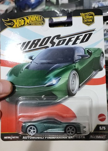 Hot Wheels Yeşil Pininfarina Battista Oyuncak Araba - Görsel 2