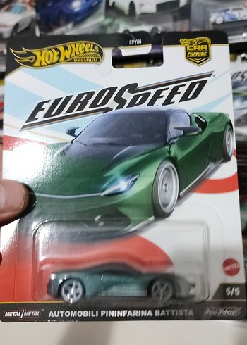 Hot Wheels Yeşil Pininfarina Battista Oyuncak Araba - Görsel 3