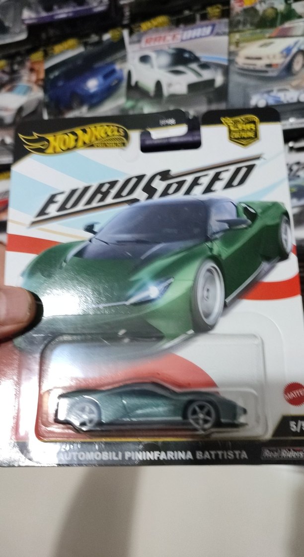 Hot Wheels Yeşil Pininfarina Battista Oyuncak Araba - Görsel 4