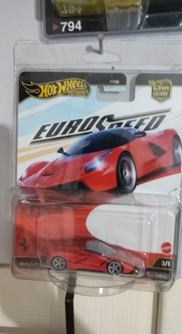 Koyu Kırmızı Hot Wheels Oyuncak Araba - Görsel 2