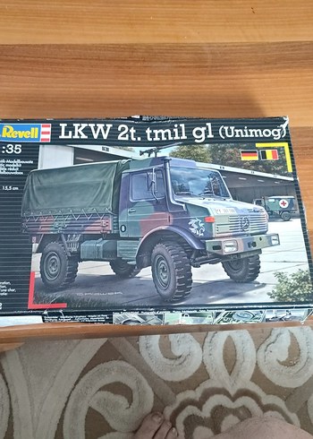 Revell Unimog Askeri Oyuncak Kamyon Modeli