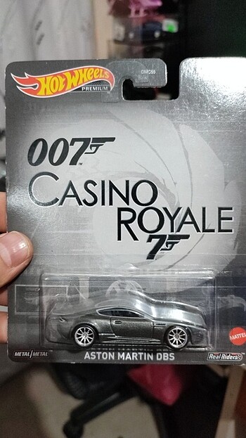 Hot whells aston martin