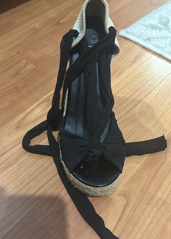 Dolgu topuklu ayakkabı  - Görsel 2