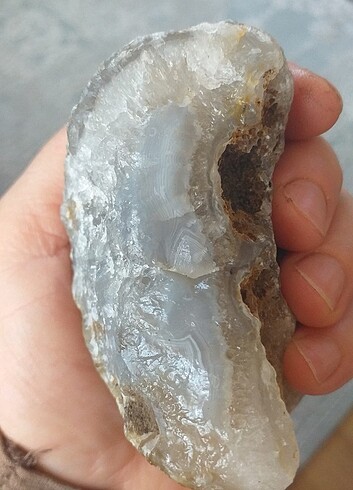 Değerli taş ( Kolsedon-Opal)