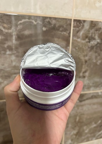 Red One Violet Saç Jölesi ve Wax 150ml - Görsel 2