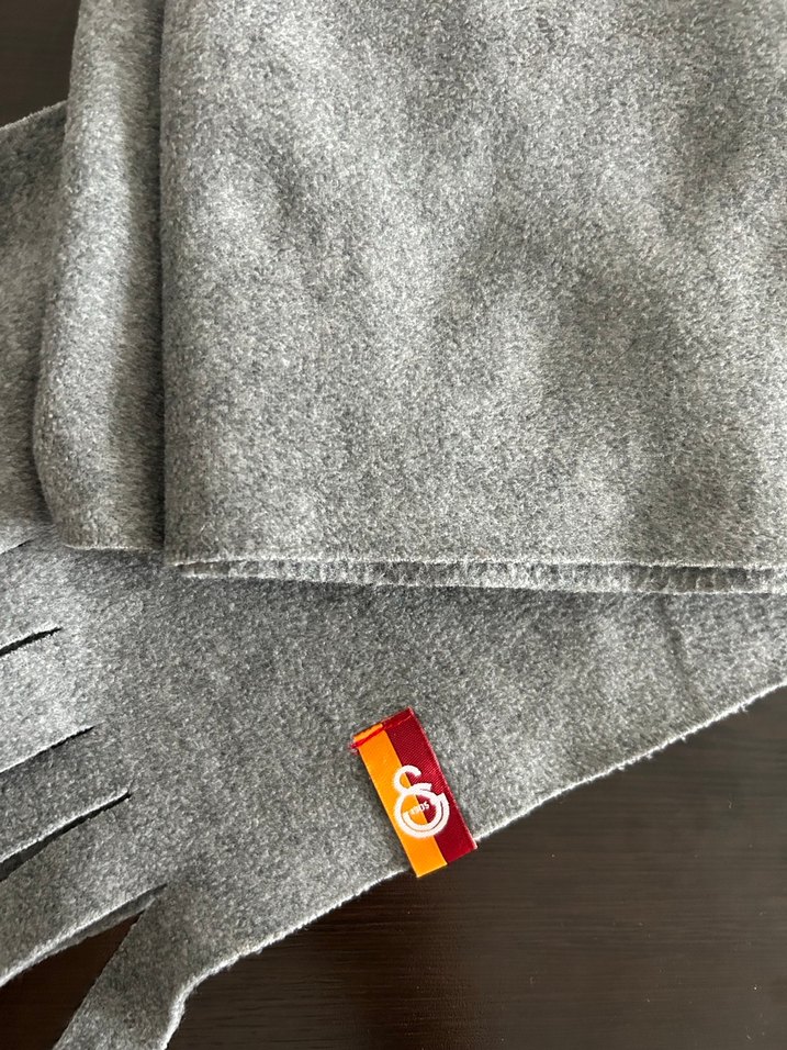 Gri Nakışlı Erkek Atkı galatasaray - Görsel 3