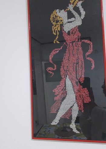 nostaljik Kırmızı Elbiseli Kadın Figürlü Kanaviçe Tablo - Görsel 2