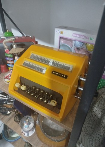 Sarı Facit Hesap Makinesi - Görsel 3