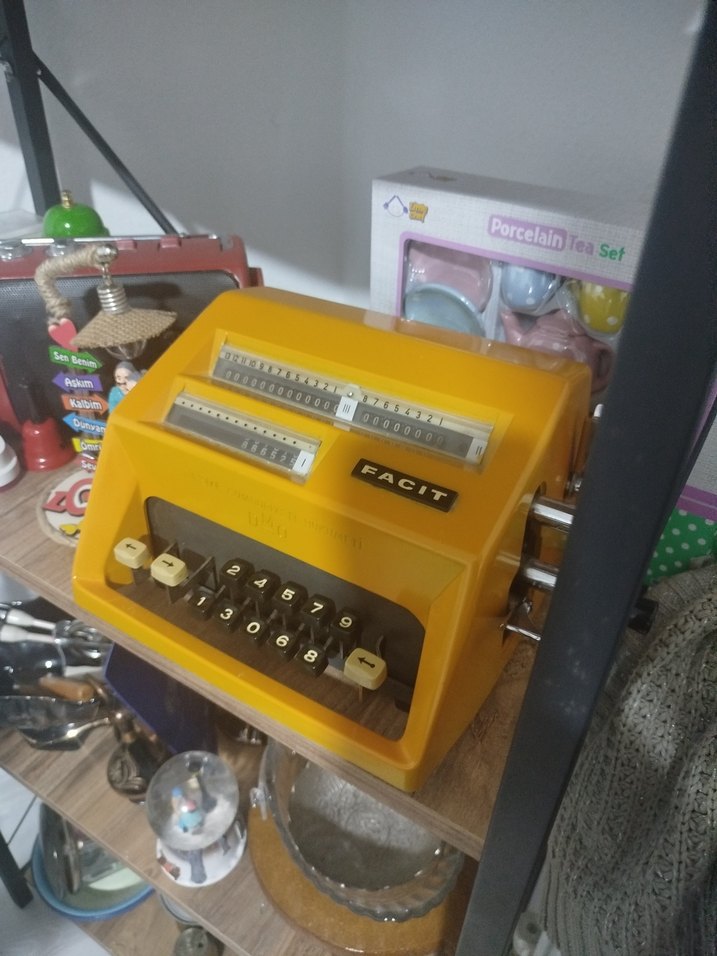 Sarı Facit Hesap Makinesi - Görsel 3