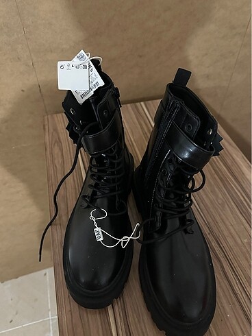37 Beden Zara bot