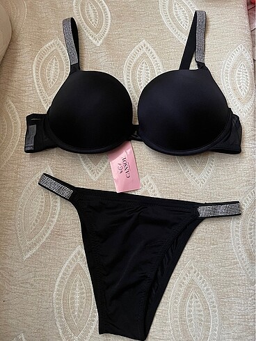 Victoria s Secret Taşlı Tam destekli ikili sütyen takımı