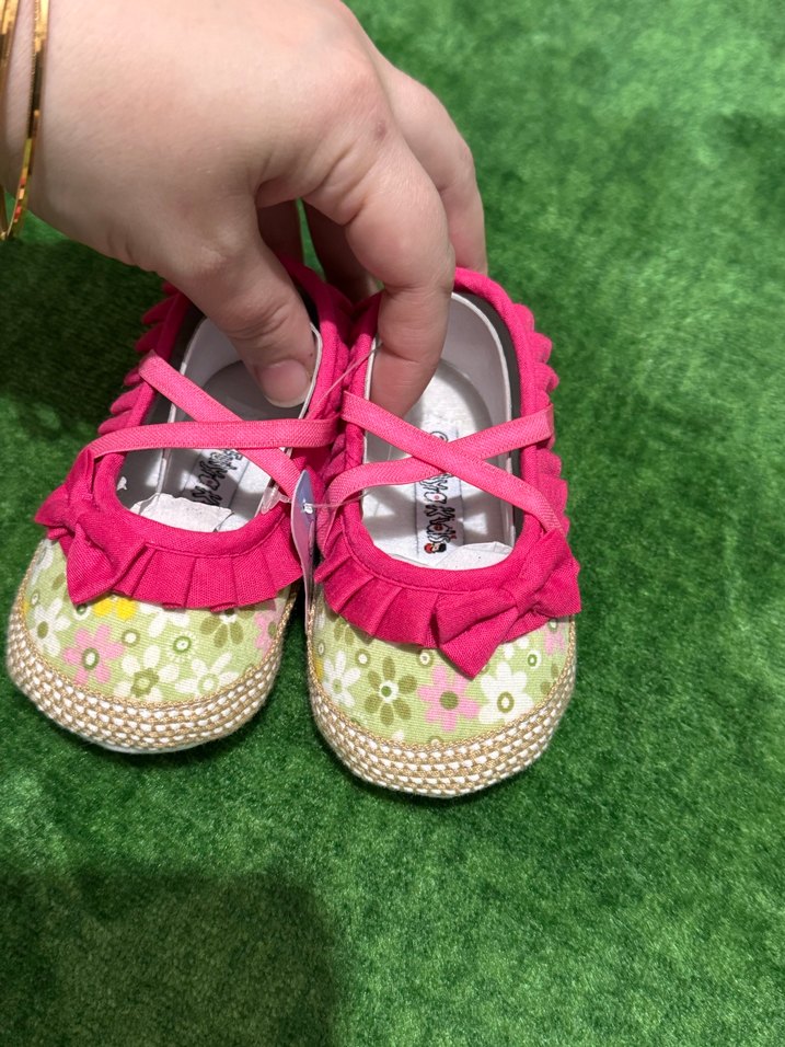 Kız Bebek Renkli Nakışlı Fırfırlı Ayakkabı - Görsel 4