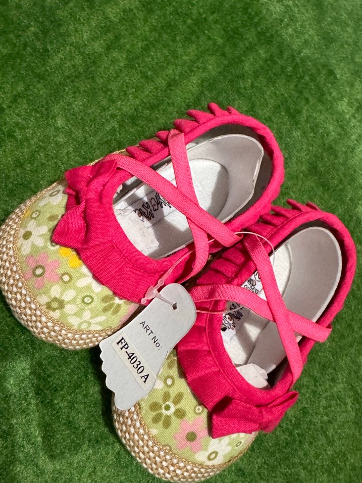 Kız Bebek Renkli Nakışlı Fırfırlı Ayakkabı - Görsel 3