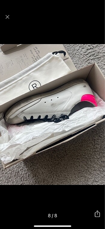 Golden Goose Deluxe Golden goose