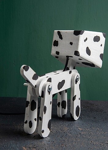  Beden Ahşap dalmaçyalı köpek formlu dekoratif lamba