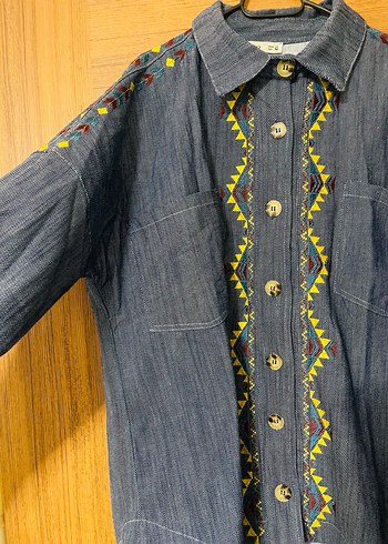 Nakışlı Bohem Kadın Kot Gömlek - Görsel 2