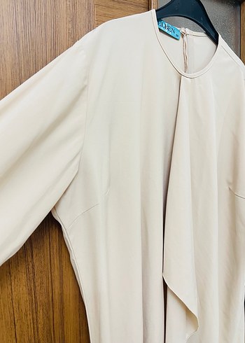 Bej Uzun Kollu Kadın Tunik - Görsel 2