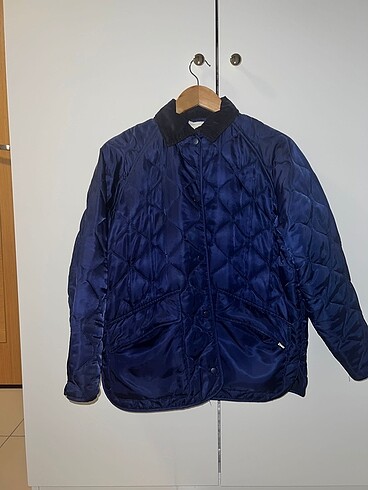 Pull and bear kapitone mont