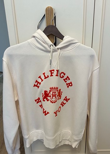Tommy Hilfiger m