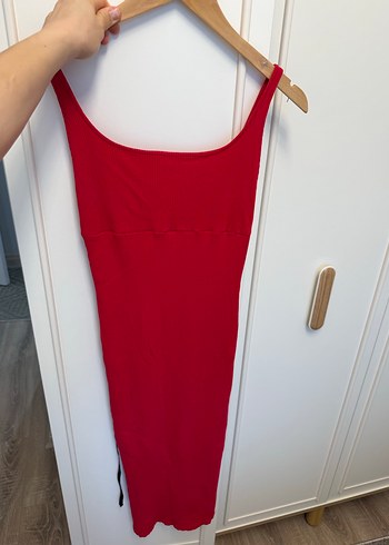 Kırmızı İnce Askılı Midi Elbise - Görsel 2