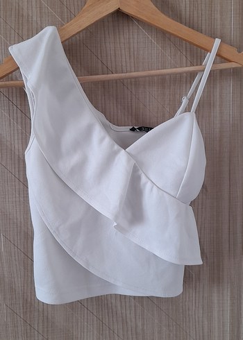 Beyaz V Yaka Kolsuz Drapeli Mini Bluz - Görsel 2