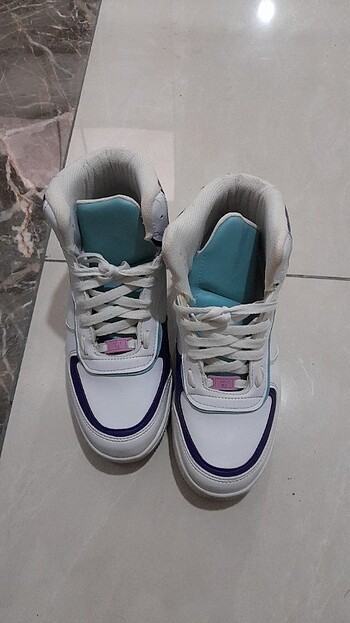 sneaker
