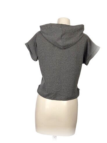 s Beden Diğer T-shirt %70 İndirimli.
