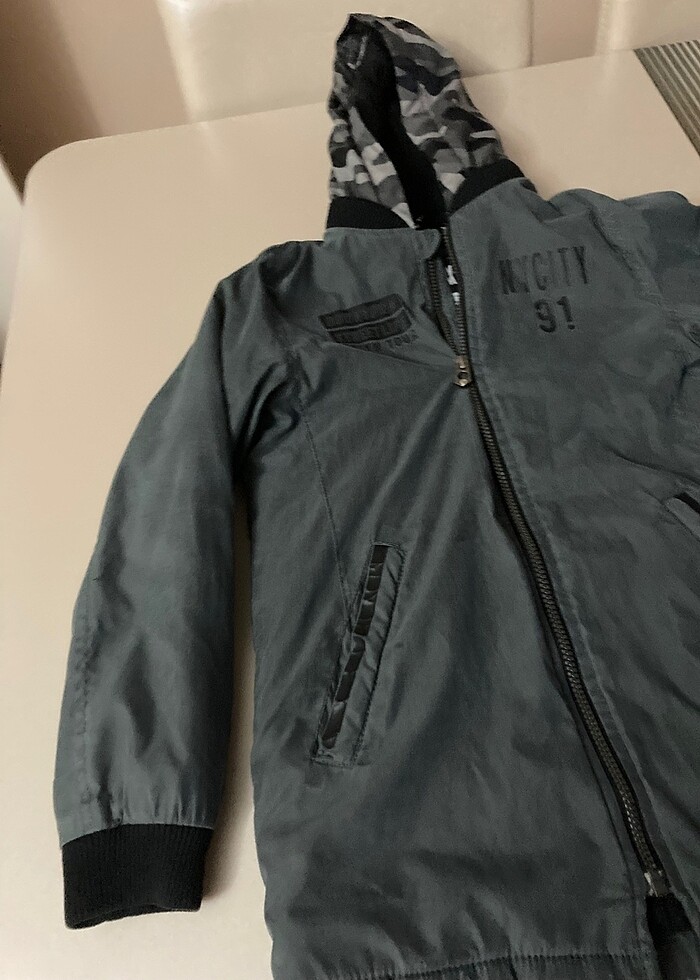 8 yaş lcw mont - Görsel 2