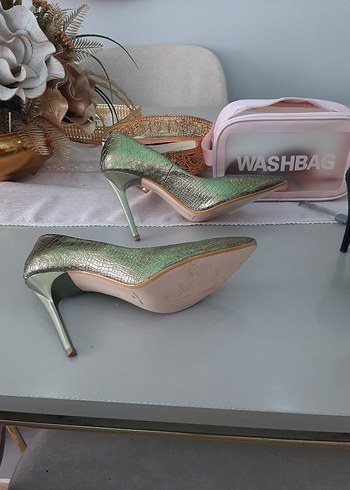 Yeşil Parlak Deri Yılan Desenli Stiletto - Görsel 2