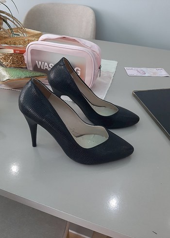 Siyah Yılan Desenli Stiletto Topuklu Kadın Ayakkabı - Görsel 3