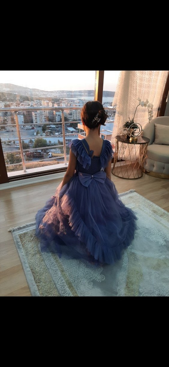 Mavi Renkli Kız Çocuk Fırfırlı Abiye Elbise - Görsel 3