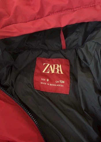 Erkek Çocuk Kapüşonlu Kırmızı Kış Ceketi - Görsel 2