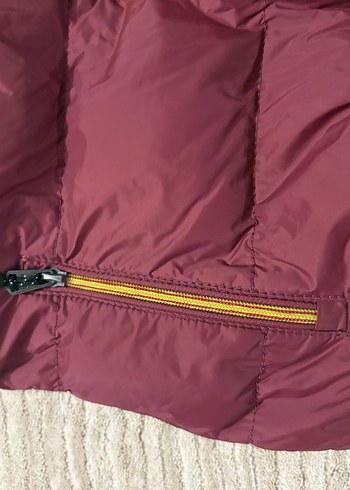 Bordo Kapüşonlu Kadın Şişme Yelek - Görsel 4