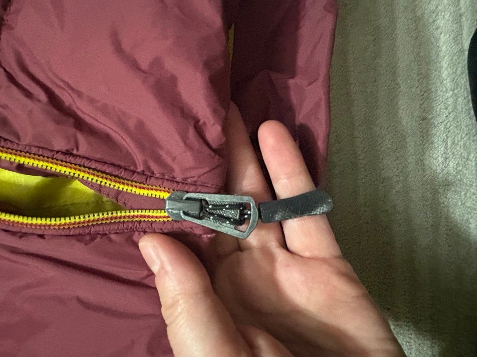 Bordo Kapüşonlu Kadın Şişme Yelek - Görsel 2