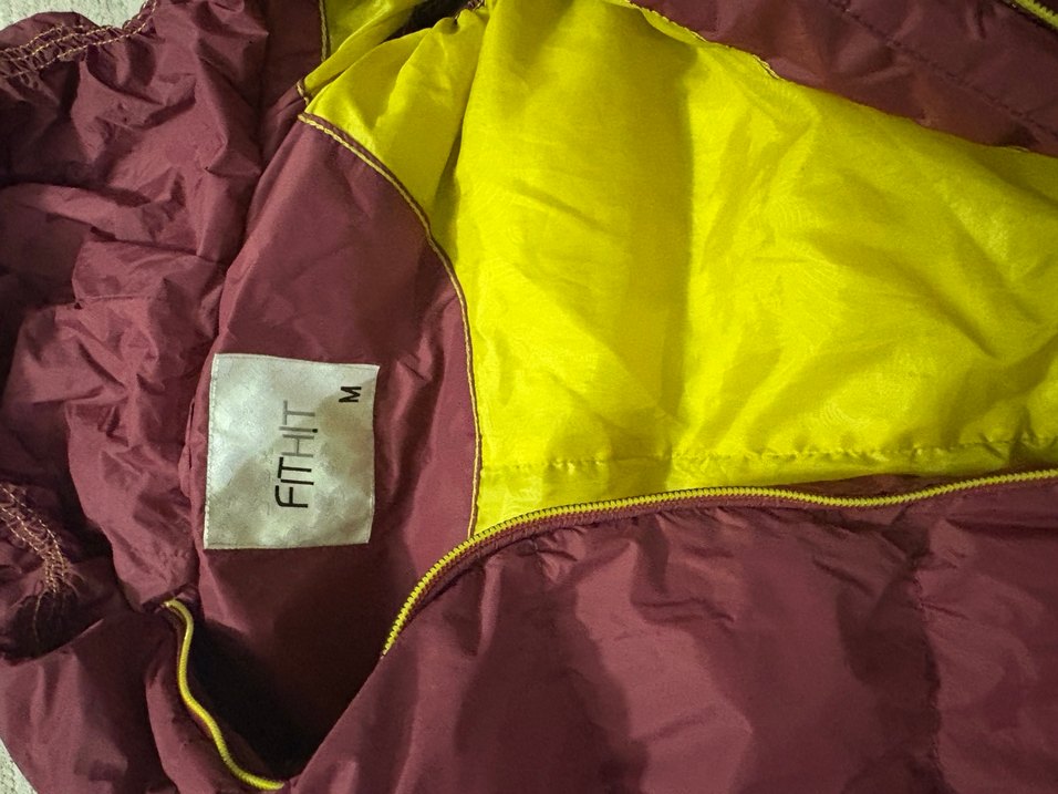 Bordo Kapüşonlu Kadın Şişme Yelek - Görsel 3