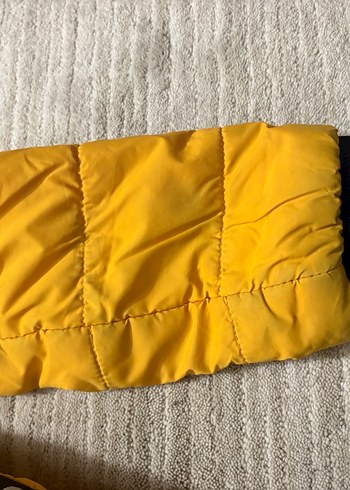 Sarı Kapüşonlu Erkek Çocuk Mont - Görsel 5